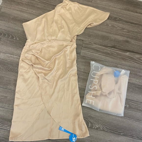 Cupshe one-shoulder dress- Nude color - Picture 2 of 3
